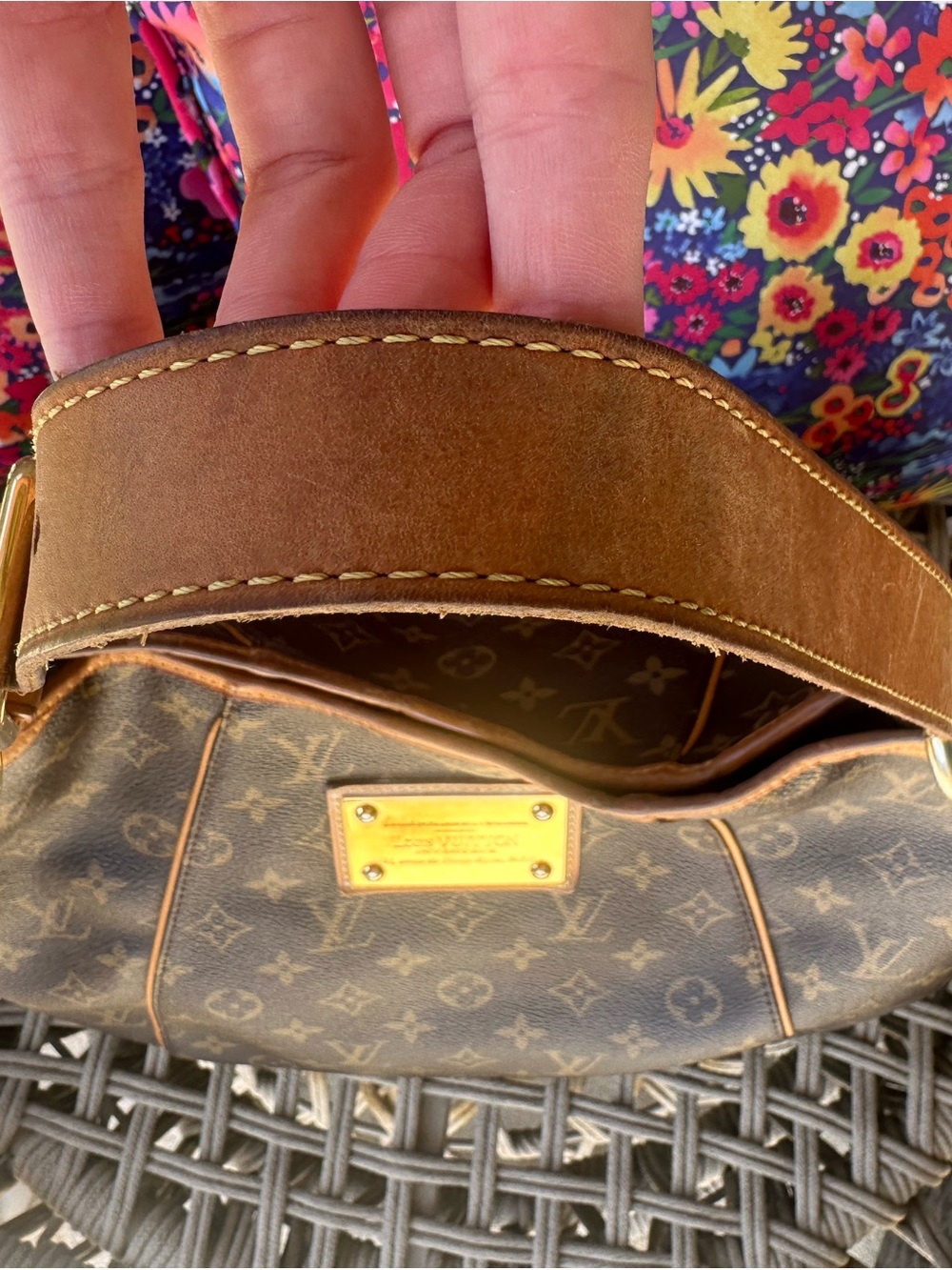 Louis Vuitton Galleria - Picture 4 of 10